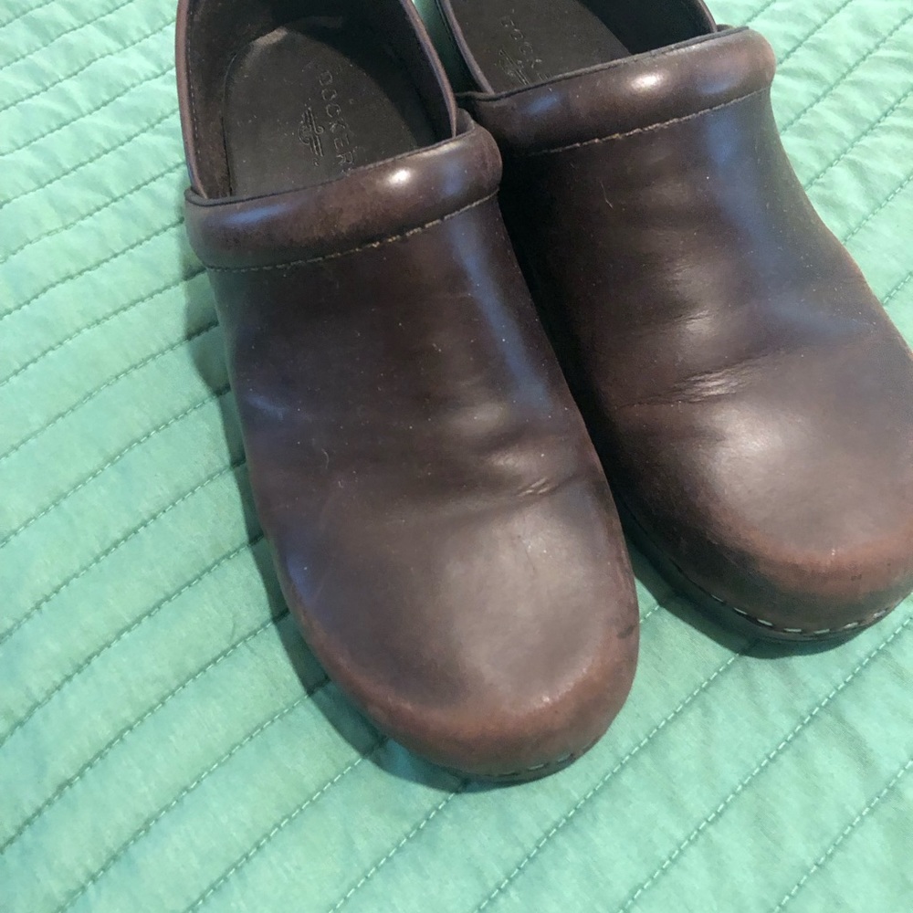 Distressed, brown leather, Dockers clogs